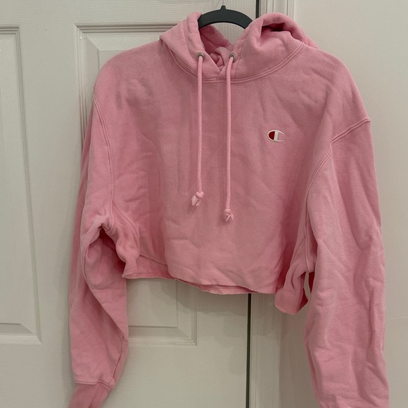Champion Tops - Champion Light Pink Cropped hooded Sweatshirt. Size small